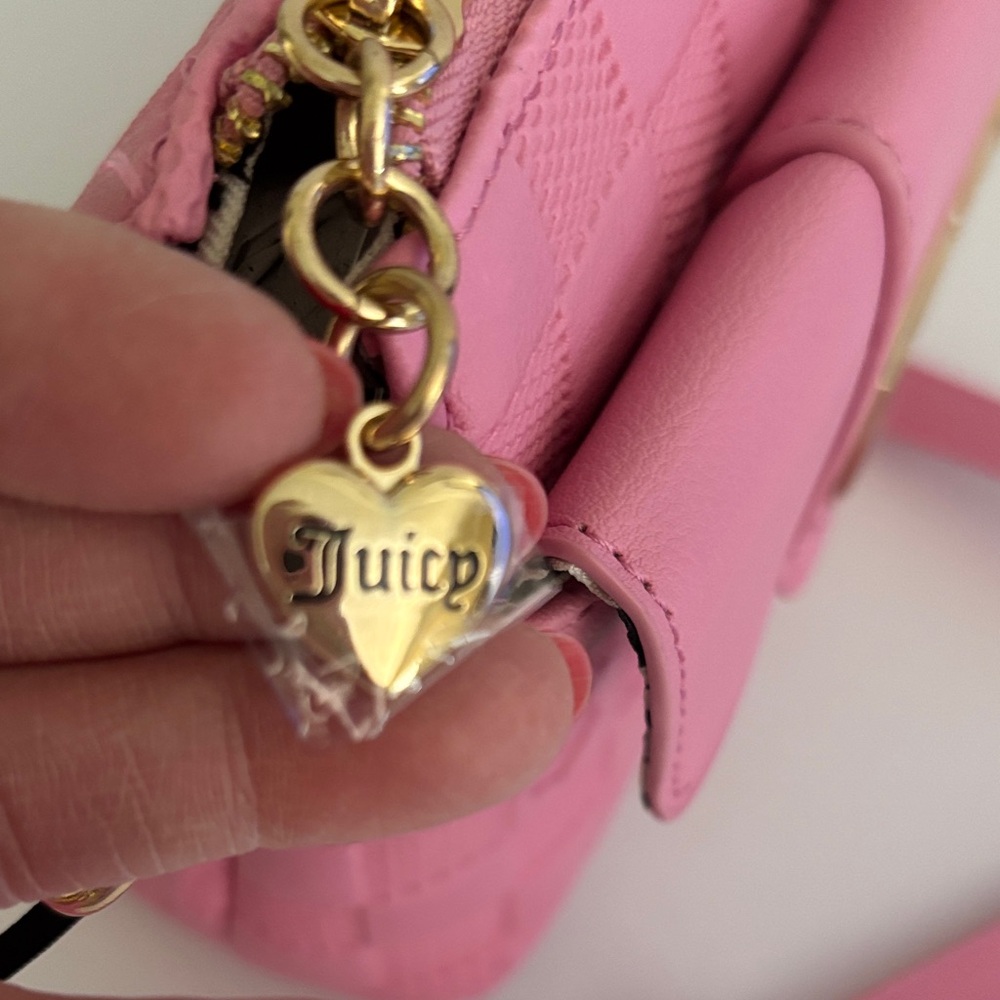 ☀️Juicy Couture Pink Crossbody with Gold Hardware - Picture 7 of 10